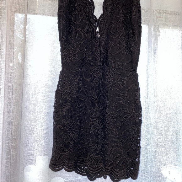 Bebe Black lace romper low cut sexy piece - Picture 3 of 3